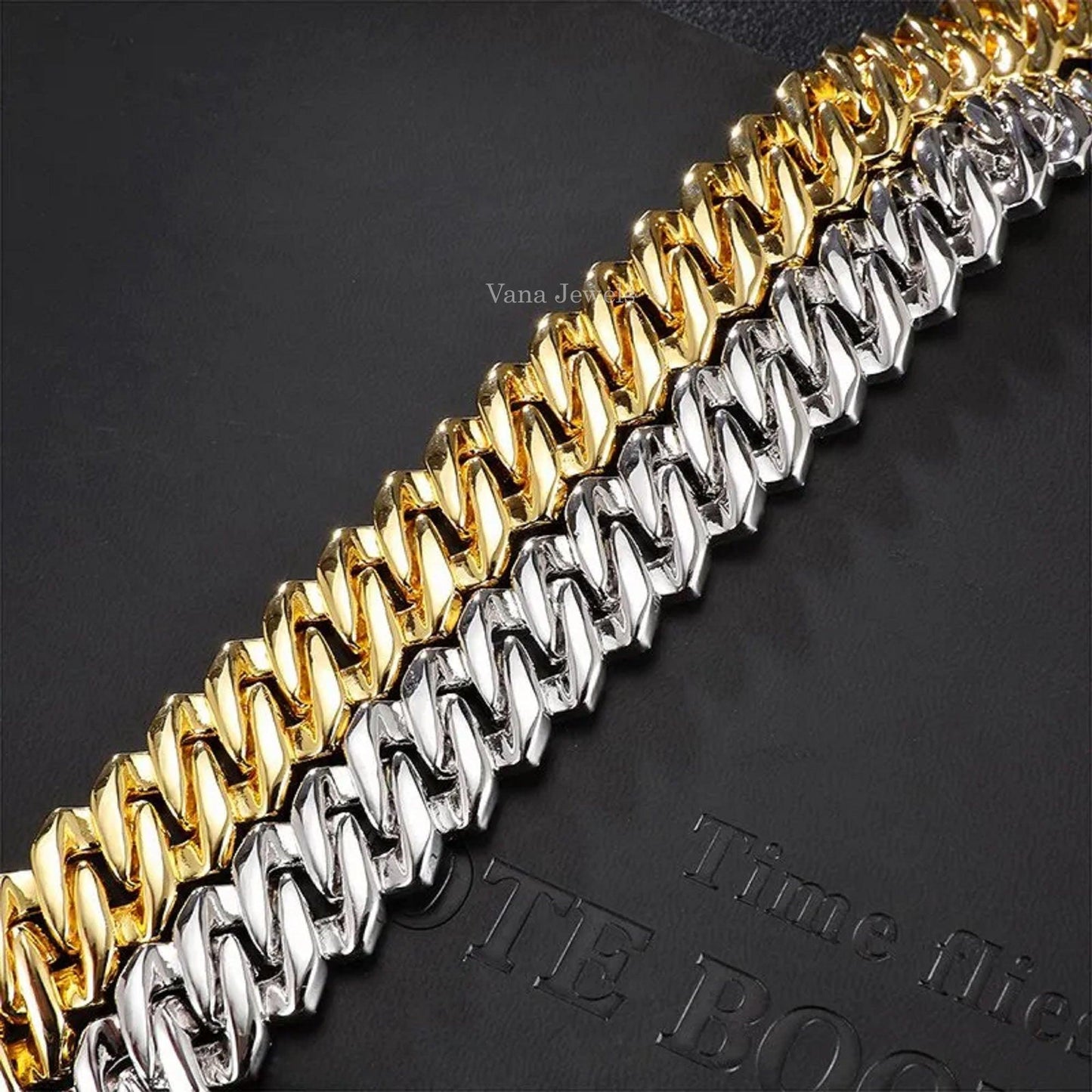 17MM VVS Moissanite Cuban Link Bracelet - Vana Jewels