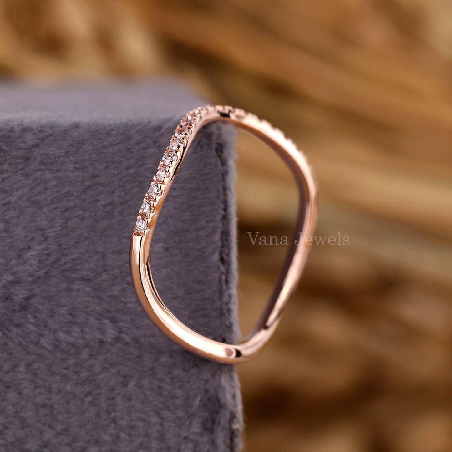 Round Cut Lab Grown Diamond Curve Wedding Band - Vana Jewels