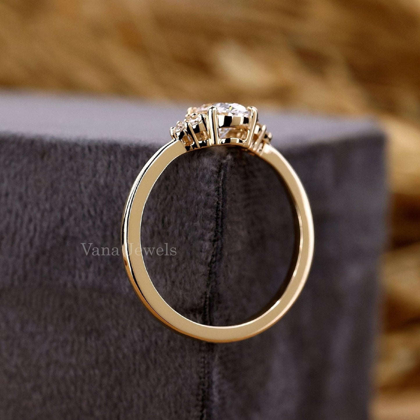 Oval Cut Lab Grown Diamond Muse Engagement Ring - Vana Jewels