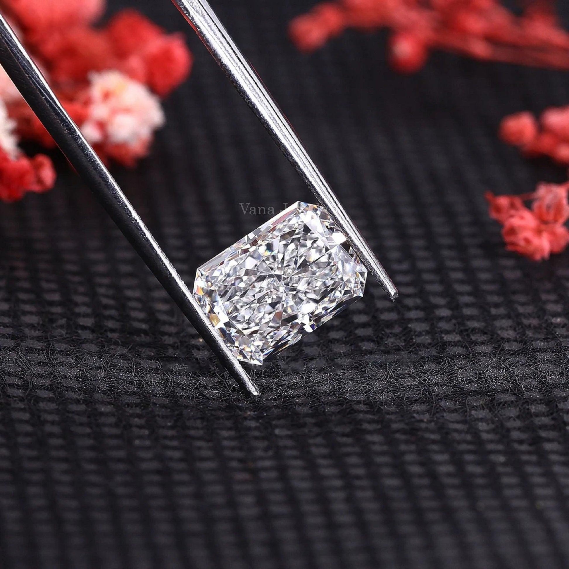 3.00 CT IGI Certified Radiant Cut Lab Grown Diamond for Engagement Ring - Vana Jewels