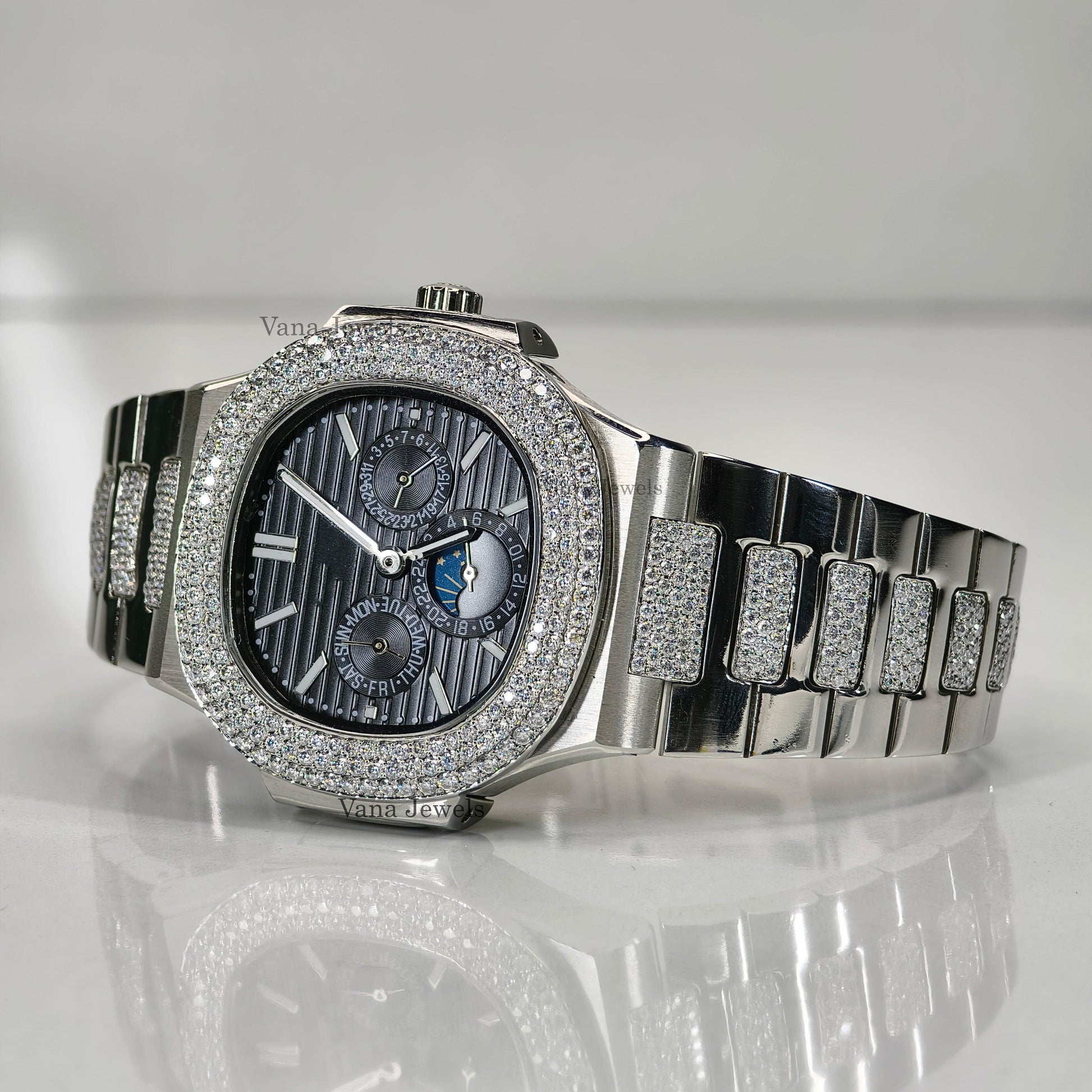 Round Cut VVS Moissanite Diamond Luxury's Watch - Vana Jewels