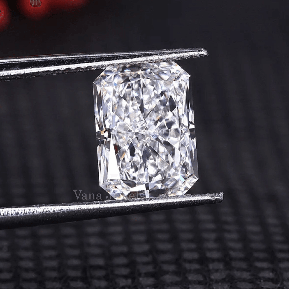 3.00 CT IGI Certified Radiant Cut Lab Grown Diamond for Engagement Ring - Vana Jewels