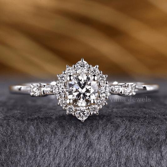 Cluster Halo Round Lab Grown Diamond Engagement Ring - Vana Jewels